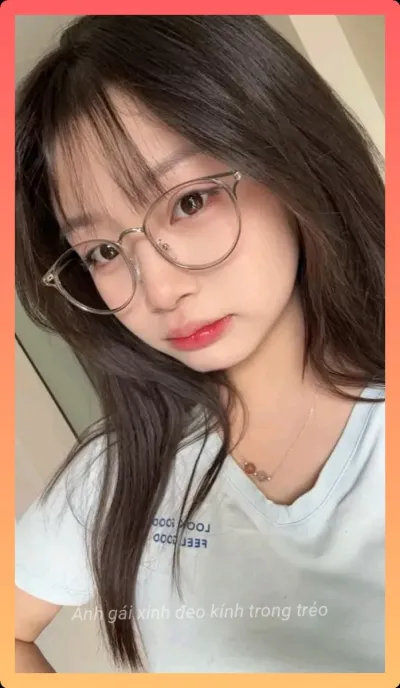 Hình ảnh về hot girl deo kinh chup anh tu nhien.