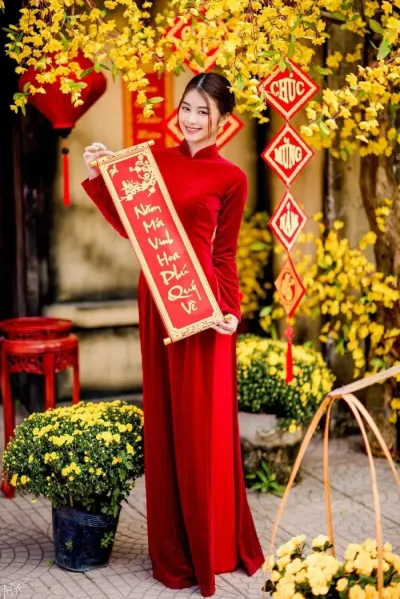 Anh-gai-xinh-mac-ao-dai-Tet-truyen-thong