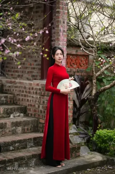 Hinh-nen-gai-xinh-ao-dai-phong-cach-truyen-thong