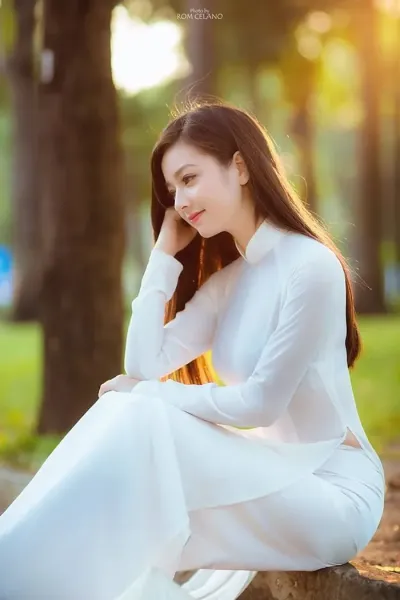 Hinh-nen-gai-xinh-mac-ao-dai-chat-luong-cao
