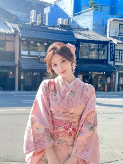 Gai-xinh-Nhat-Ban-mac-kimono-dep-diu-dang