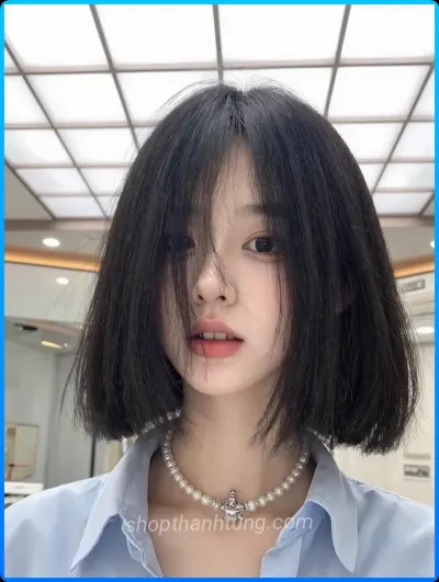 Anh-gai-xinh-toc-ngan-che-mat-cuon-hut