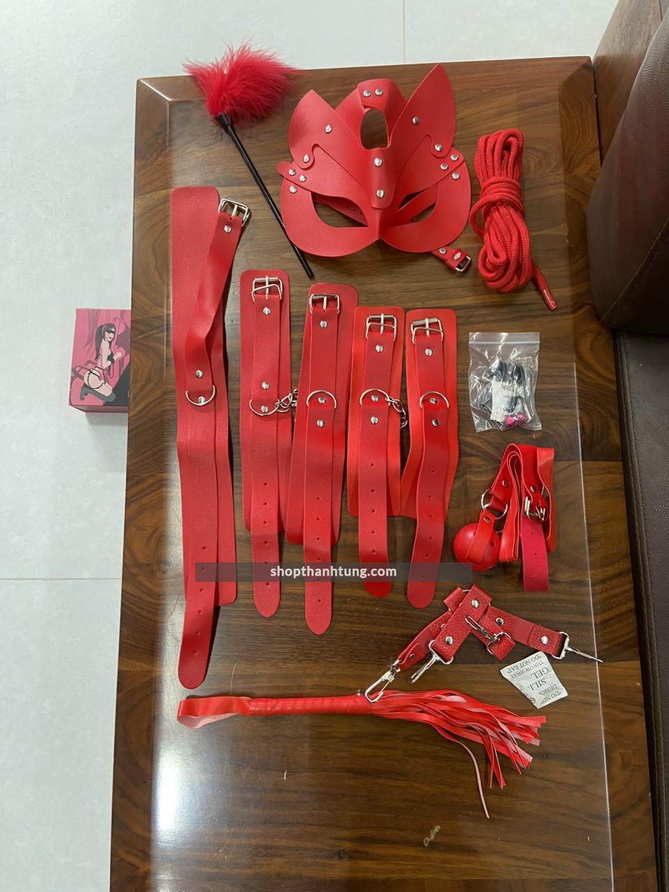 đồ chơi BDSM