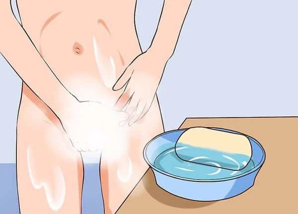 Đi vệ sinh để làm sạch đường tiết niệu