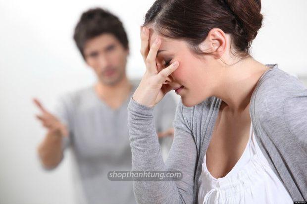 Chồng Luôn Xem Thường Và So Sánh Vợ