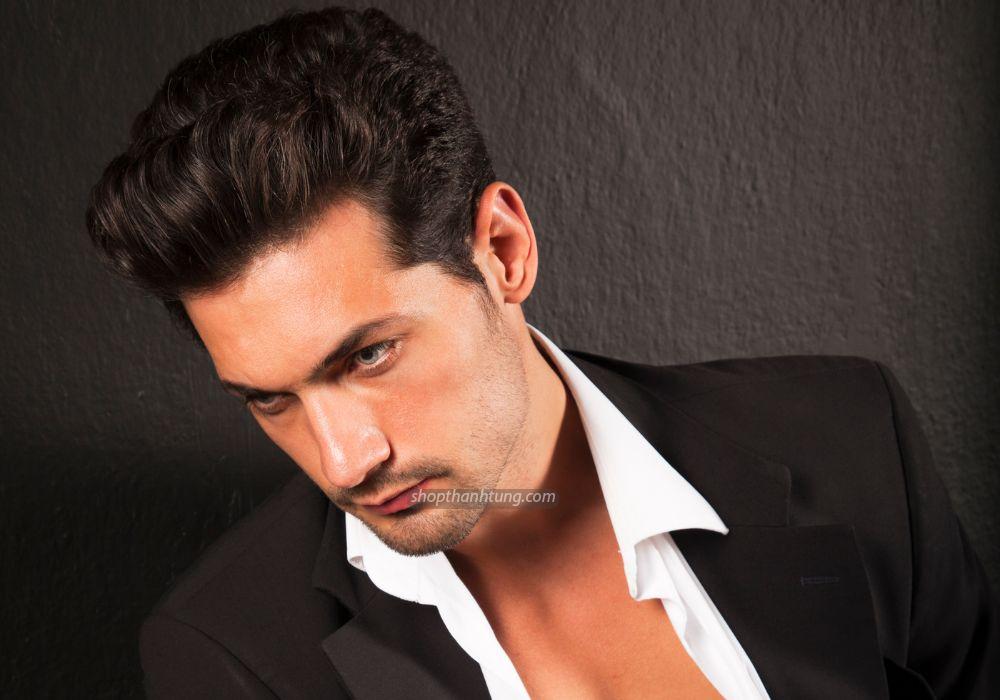 Người đàn ông lạnh lùng là như thế nào