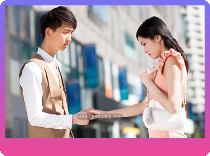 Dấu Hiệu Người Yêu Cũ Còn Yêu Bạn