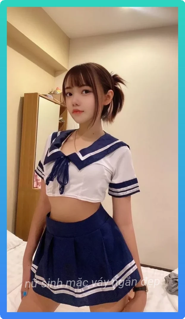 Anh nu sinh vay ngan phong cach hoc sinh tre trung