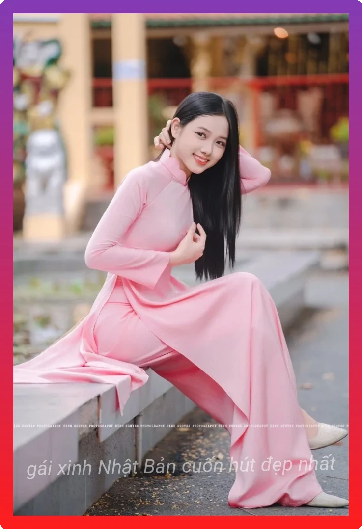 Anh gai mac ao dai dep thanh lich