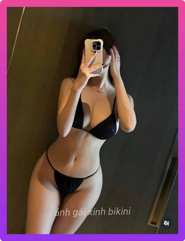 Anh gai mac bikini sieu nho ton dang