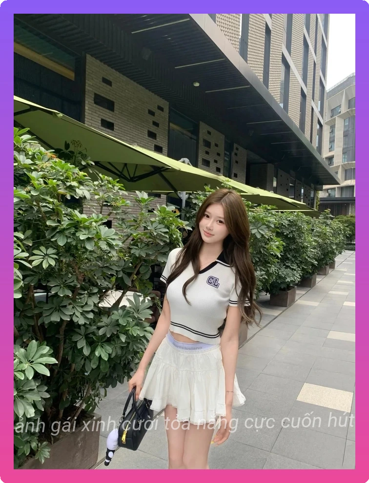 Anh gai xinh cuoi duyen dang