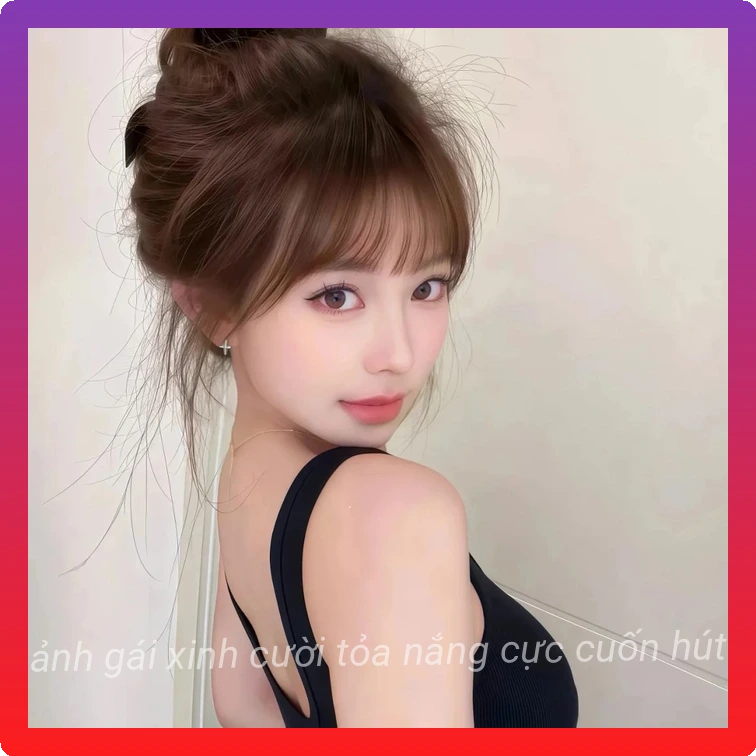 Anh gai xinh cuoi mim day cuon hut