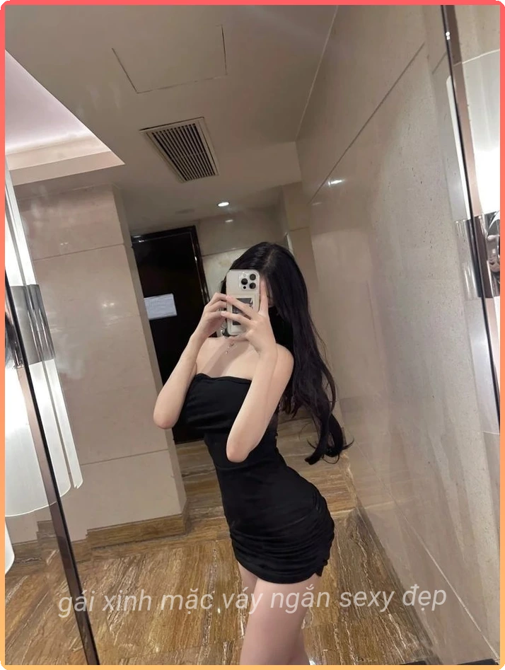 Anh gai xinh mac vay ngan ton dang