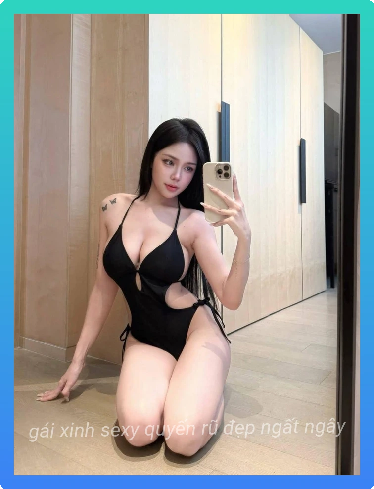 Anh mang gai xinh chup truoc guong