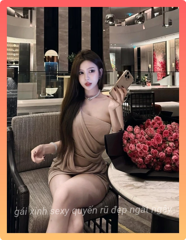 Anh mang gai xinh deo kinh