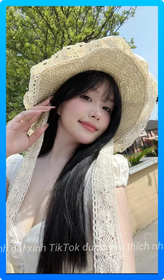 Gai xinh tiktok dien outfit hot trend