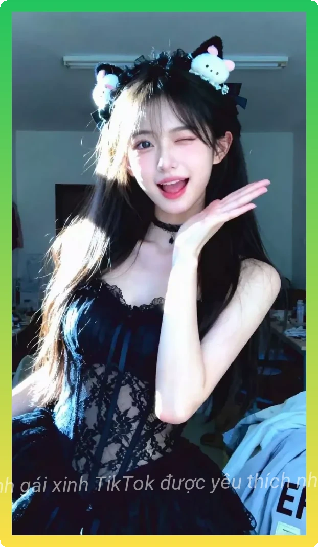 Gai xinh tiktok phong cach nu tinh diu dang
