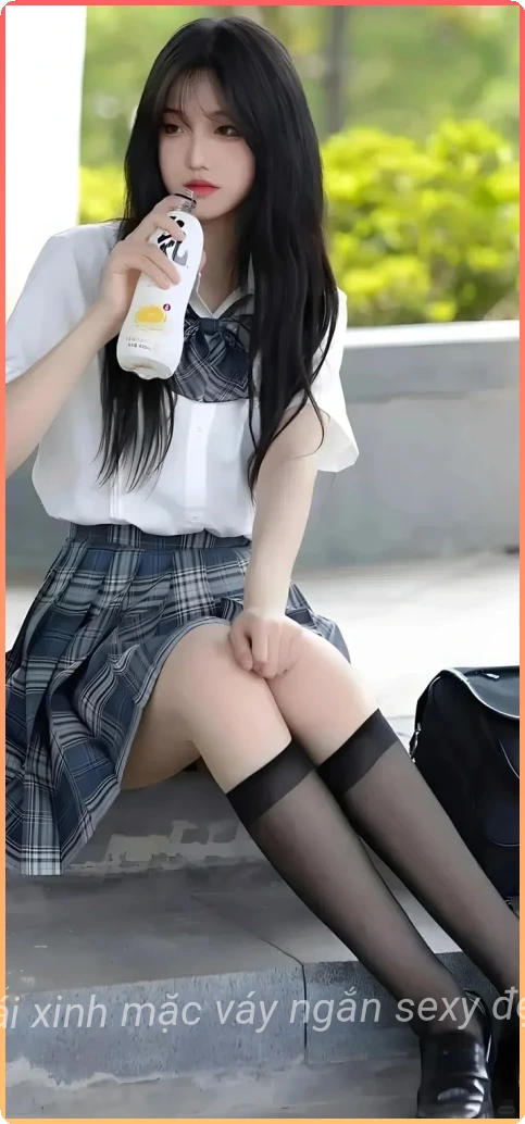 Gai xinh cute vay ngan tuoi tan