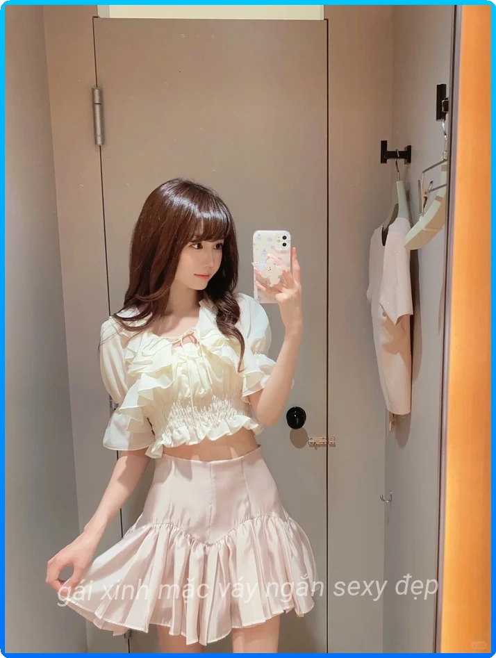 Gai xinh cute vay ngan