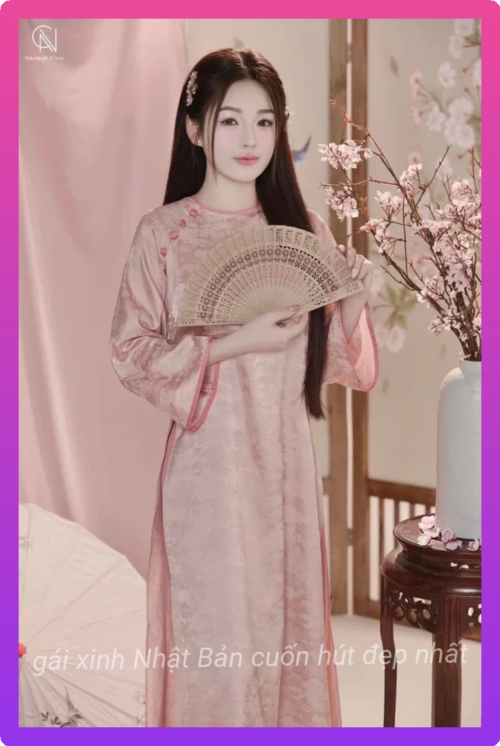 Hinh anh gai xinh mac ao dai hien dai