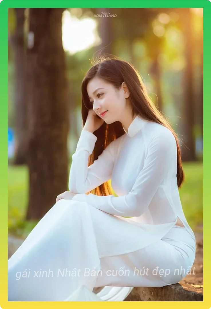 Hinh nen gai xinh mac ao dai chat luong cao