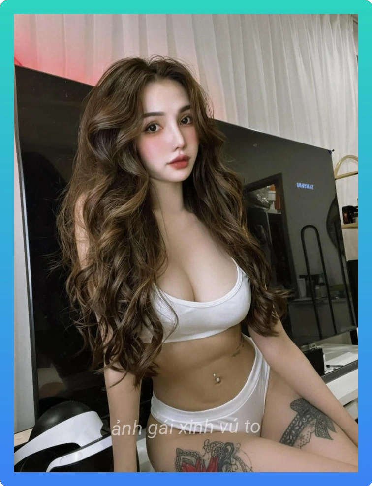 Hinh vu gai xinh khoe net quyen ru