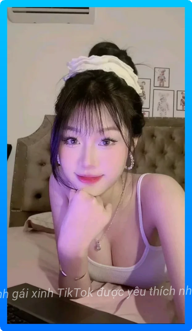 Hot girl tiktok gay an tuong voi ve dep tu nhien