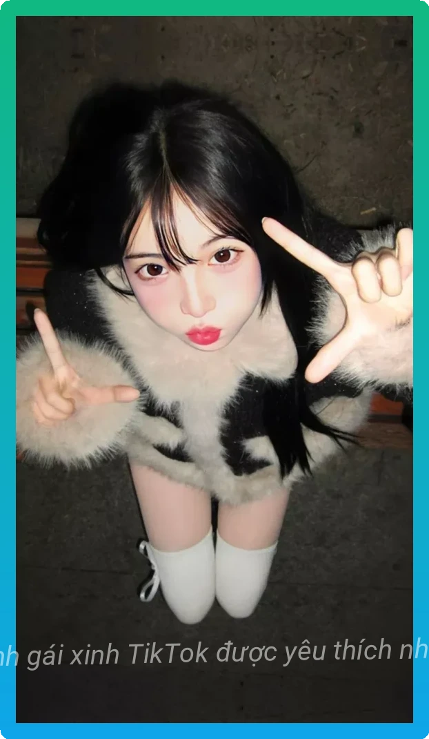 Hot girl tiktok noi tieng voi ve ngoai de thuong