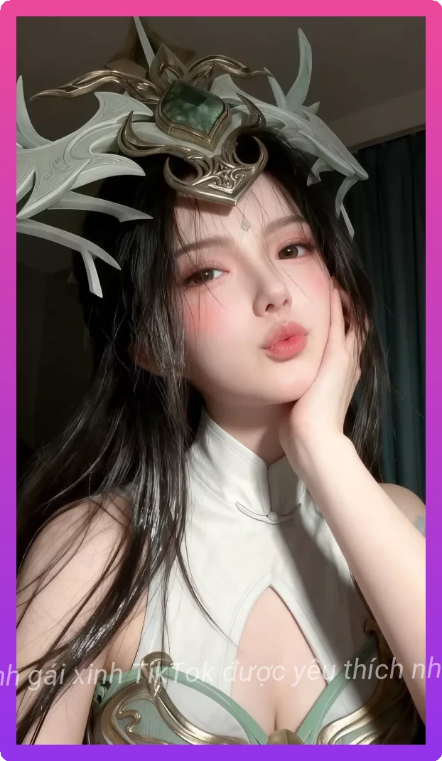 Hot girl tiktok xinh xan tao trend mang xa hoi