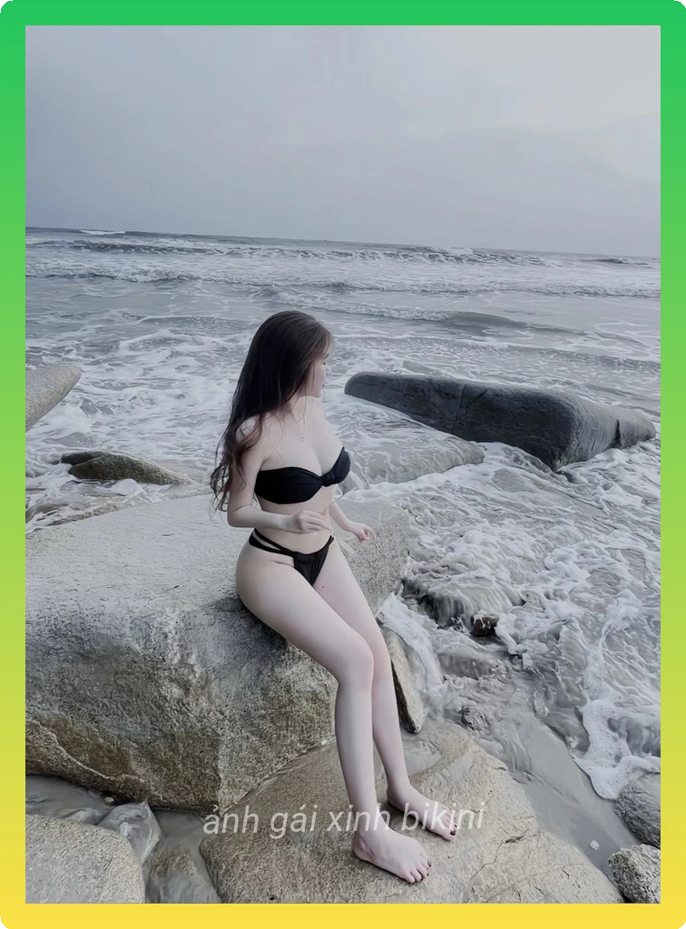 Nguoi dep mac bikini nho mac cung nhu khong noi bat