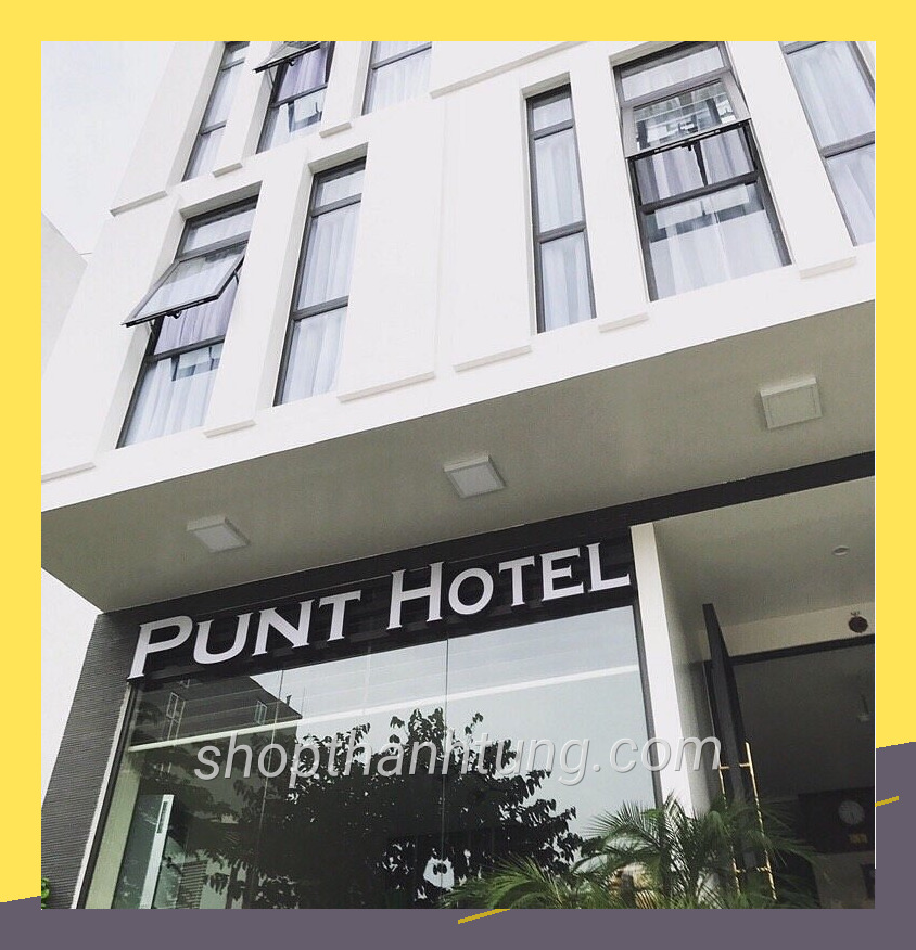 Punt hotel