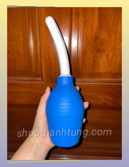 Có Nên Dùng Dụng Cụ Bình Xịt Rửa Vệ Sinh Hậu Môn?
